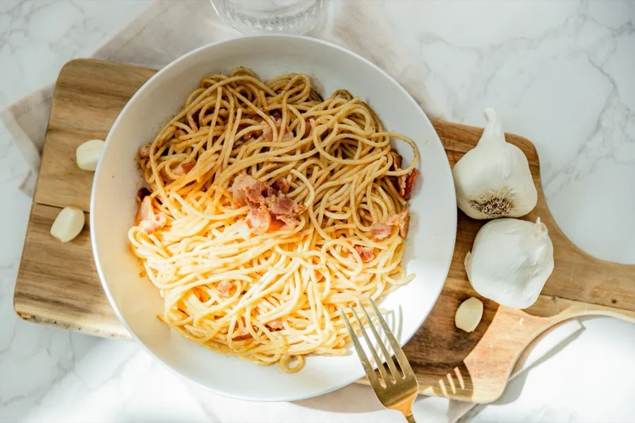 Spaghetti Bacon Garlic Butter