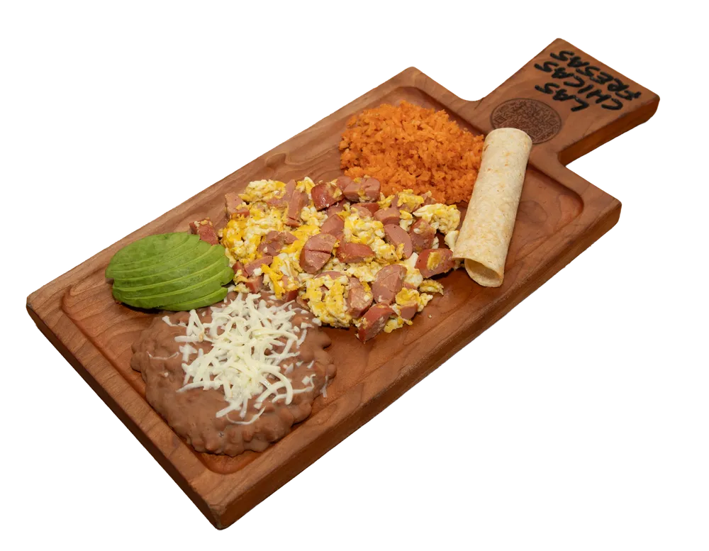 HUEVOS CON SALCHICHA