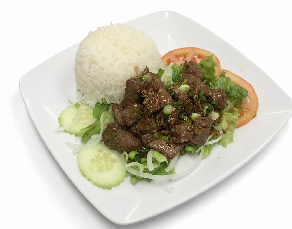 R5. Beef Lok Lak